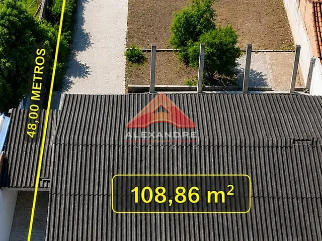 Casa com 683m² 2 quartos e 2 banheiros, à venda, no bairro Parque Nova Esperança em São José dos Campos
