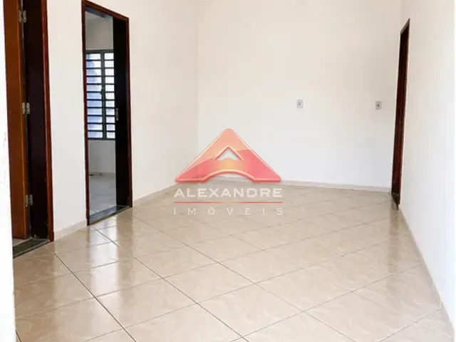 Casa com 683m² 2 quartos e 2 banheiros, à venda, no bairro Parque Nova Esperança em São José dos Campos