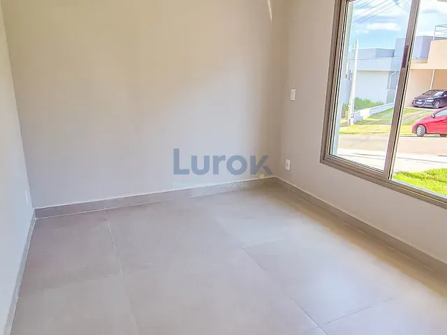 Casa com 300m² 3 quartos e 5 banheiros, à venda, no bairro Loteamento Residencial Santa Gertrudes em Valinhos