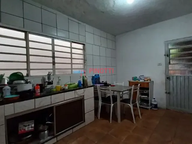 Casa 2 quartos e 2 banheiros, à venda, no bairro Jardim Petroni em São Bernardo do Campo