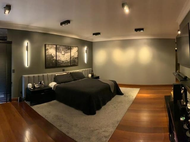 Casa com 890m² 6 quartos e 8 banheiros, à venda ou para alugar, no bairro Colinas da Anhanguera em Santana de Parnaíba