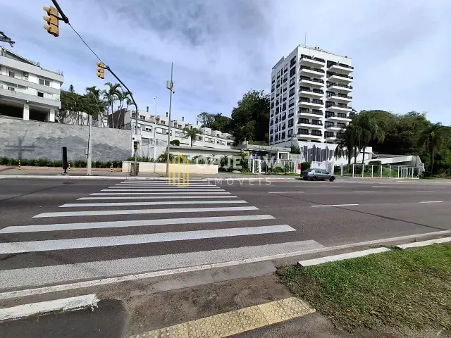 Casa com 370m² 3 quartos e 5 banheiros, à venda, no bairro Santa Tereza em Porto Alegre