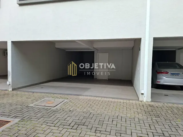 Casa com 370m² 3 quartos e 5 banheiros, à venda, no bairro Santa Tereza em Porto Alegre