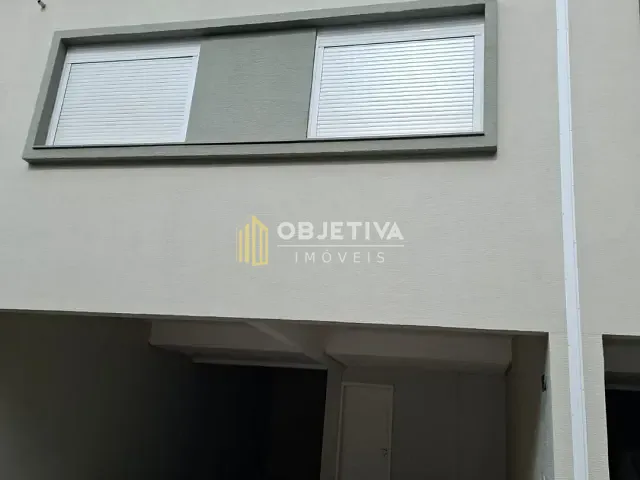 Casa com 370m² 3 quartos e 5 banheiros, à venda, no bairro Santa Tereza em Porto Alegre