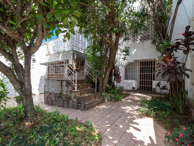 Foto do Casa - Casa tipo para venda em Aclimação com 3 quartos, sendo 1 suíte, 335m² | Lares e Andares Imóveis