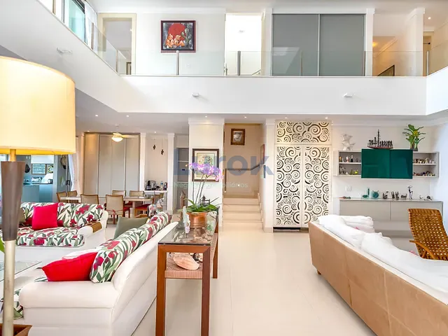 Casa com 800m² 8 quartos e 10 banheiros, à venda, no bairro Tabatinga em Caraguatatuba