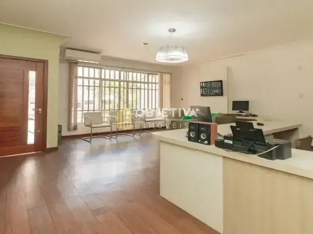 Casa para alugar, no bairro Floresta em Porto Alegre
