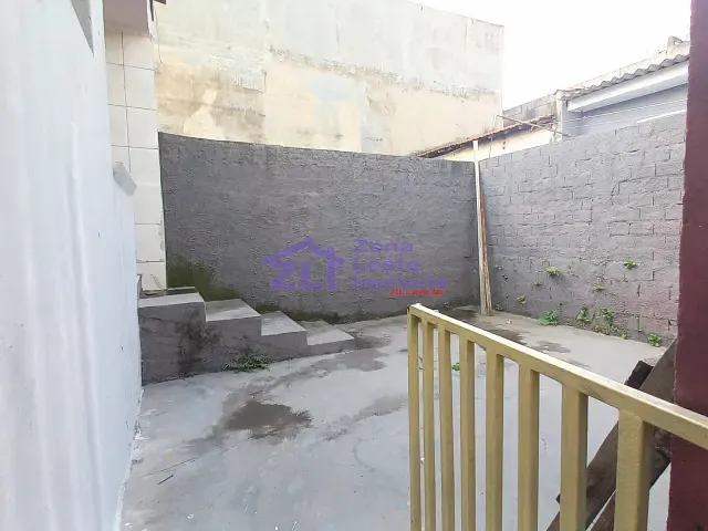 Casa com 110m² 3 quartos e 2 banheiros, para alugar, no bairro Parque São Rafael em São Paulo