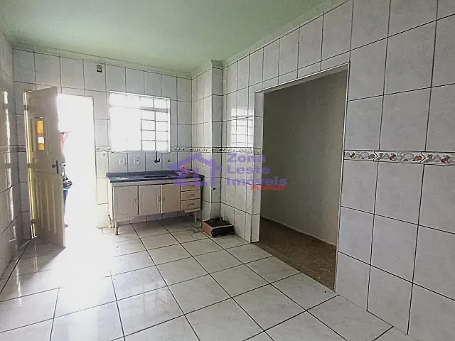 Casa com 110m² 3 quartos e 2 banheiros, para alugar, no bairro Parque São Rafael em São Paulo