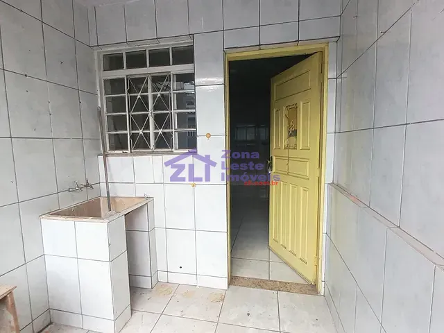 Casa com 110m² 3 quartos e 2 banheiros, para alugar, no bairro Parque São Rafael em São Paulo