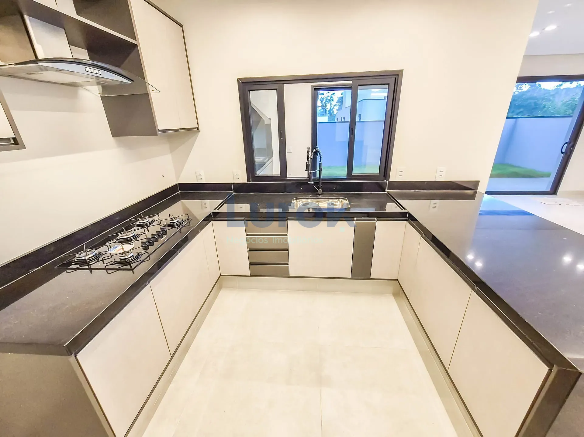 Casa, 3 quartos, 225 m² - Foto 20