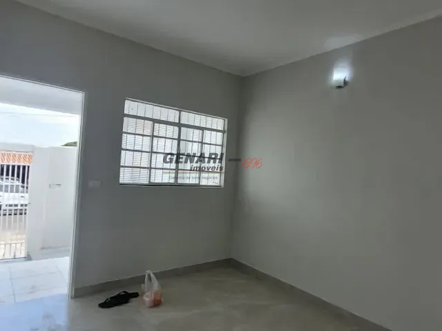 Casa com 150m² 3 quartos e 1 banheiro, para alugar, no bairro Centro em Indaiatuba
