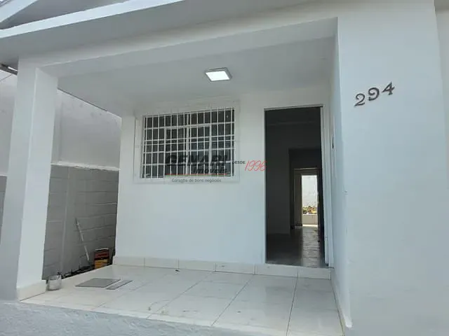 Casa com 150m² 3 quartos e 1 banheiro, para alugar, no bairro Centro em Indaiatuba