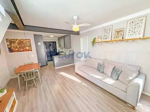 Casa 2 quartos e 3 banheiros, à venda, no bairro Jardim Santa Helena em Valinhos