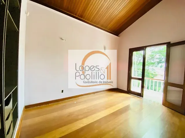 Casa com 300m² 5 quartos e 5 banheiros, à venda, no bairro Jardim Floresta em Atibaia