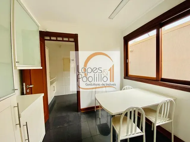 Casa com 300m² 5 quartos e 5 banheiros, à venda, no bairro Jardim Floresta em Atibaia