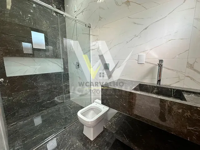 Casa com 490m² 4 quartos e 6 banheiros, à venda, no bairro Gran Trianon em Anápolis