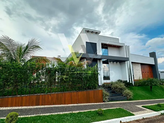 Casa com 490m² 4 quartos e 6 banheiros, à venda, no bairro Gran Trianon em Anápolis