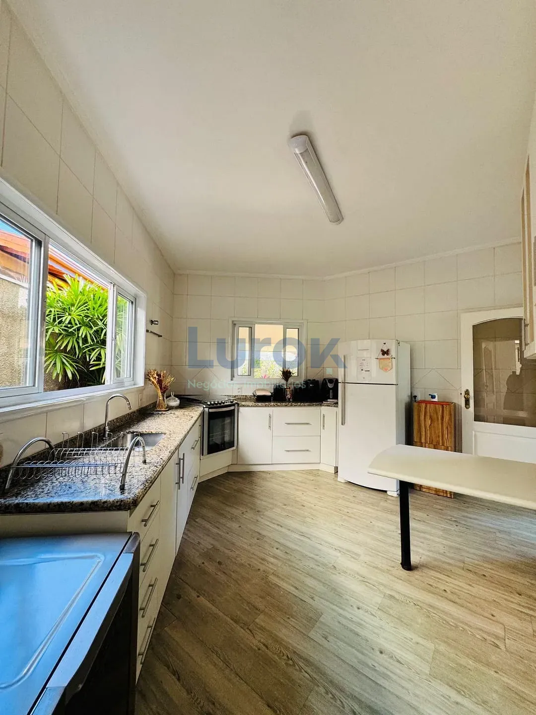 Casa, 3 quartos, 244 m² - Foto 11