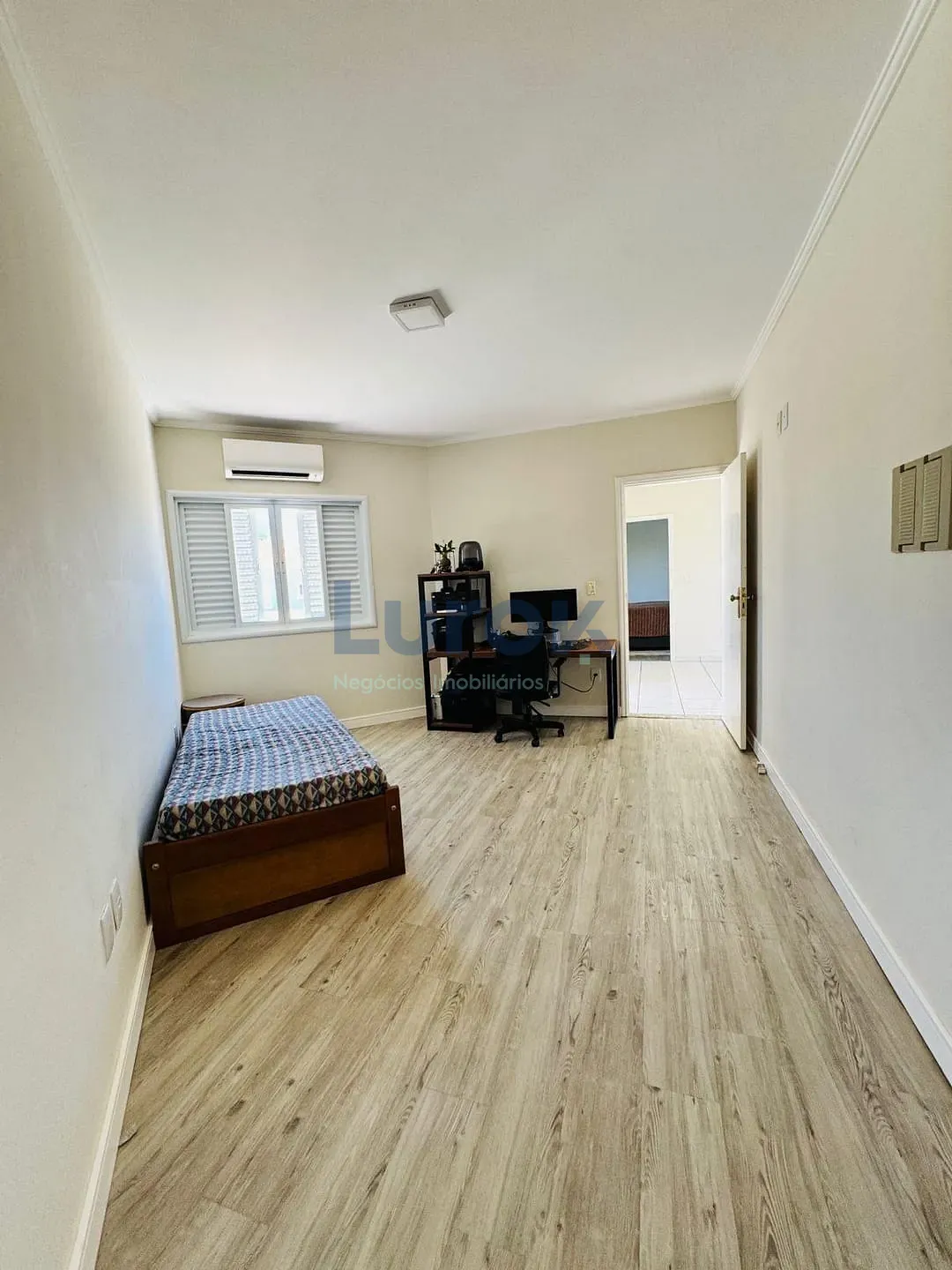 Casa, 3 quartos, 244 m² - Foto 24
