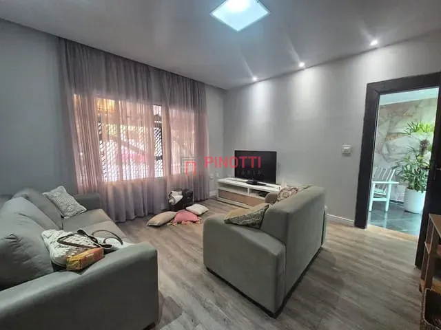 Casa 3 quartos e 2 banheiros, à venda, no bairro Vila Mussolini em São Bernardo do Campo