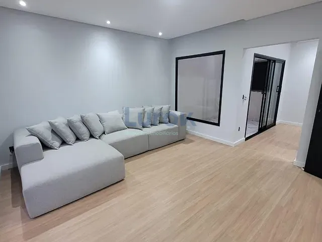 Casa com 250m² 3 quartos e 3 banheiros, à venda, no bairro Loteamento Residencial Santa Gertrudes em Valinhos