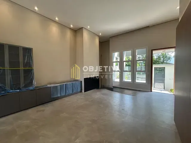 Casa 3 quartos e 4 banheiros, à venda, no bairro São José em Canoas