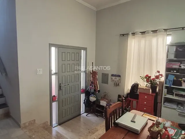 Casa com 300m² 3 quartos e 4 banheiros, à venda, no bairro Zona Industrial em Sorocaba