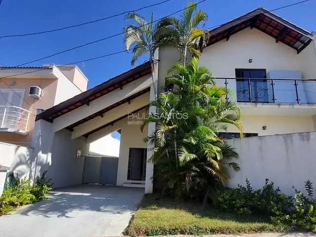Casa com 300m² 3 quartos e 4 banheiros, à venda, no bairro Zona Industrial em Sorocaba