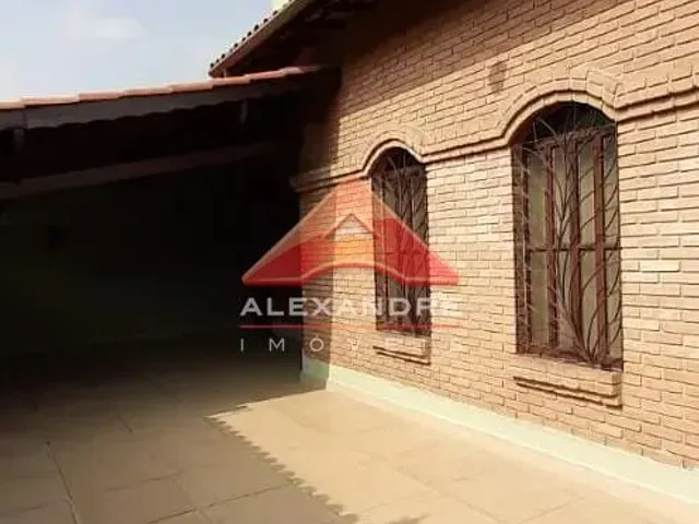 Casa com 204m² 3 quartos e 3 banheiros, à venda ou para alugar, no bairro Jardim Julieta em Caçapava