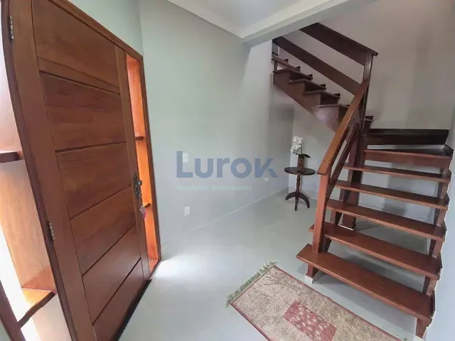 Casa com 330m² 3 quartos e 4 banheiros, à venda, no bairro Santa Cruz em Valinhos