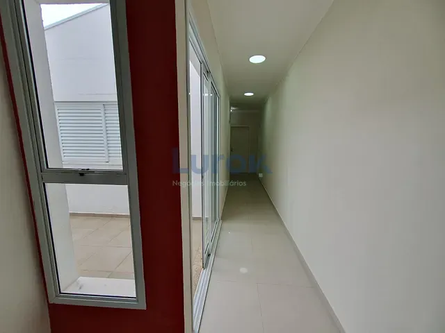 Casa com 323m² 3 quartos e 5 banheiros, à venda, no bairro Roncáglia em Valinhos