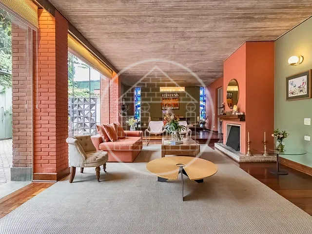 Casa com 450m² 4 quartos e 1 banheiro, à venda, no bairro Alto de Pinheiros em São Paulo