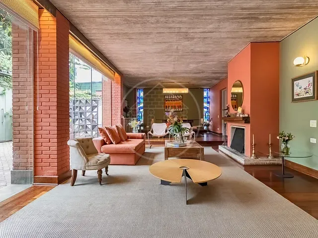 Casa com 450m² 4 quartos e 1 banheiro, à venda, no bairro Alto de Pinheiros em São Paulo