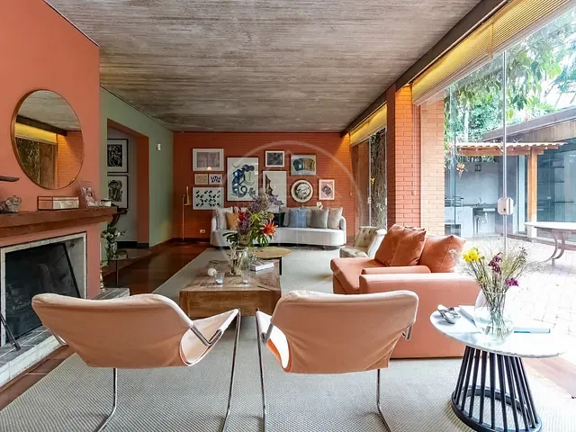 Casa com 450m² 4 quartos e 1 banheiro, à venda, no bairro Alto de Pinheiros em São Paulo