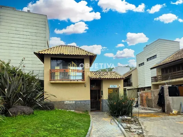 Casa com 385m² 3 quartos e 3 banheiros, à venda, no bairro Lomba do Pinheiro em Porto Alegre