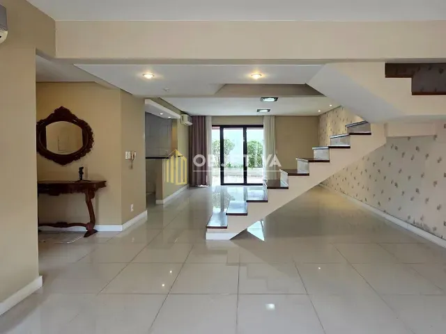 Casa com 385m² 3 quartos e 3 banheiros, à venda, no bairro Lomba do Pinheiro em Porto Alegre