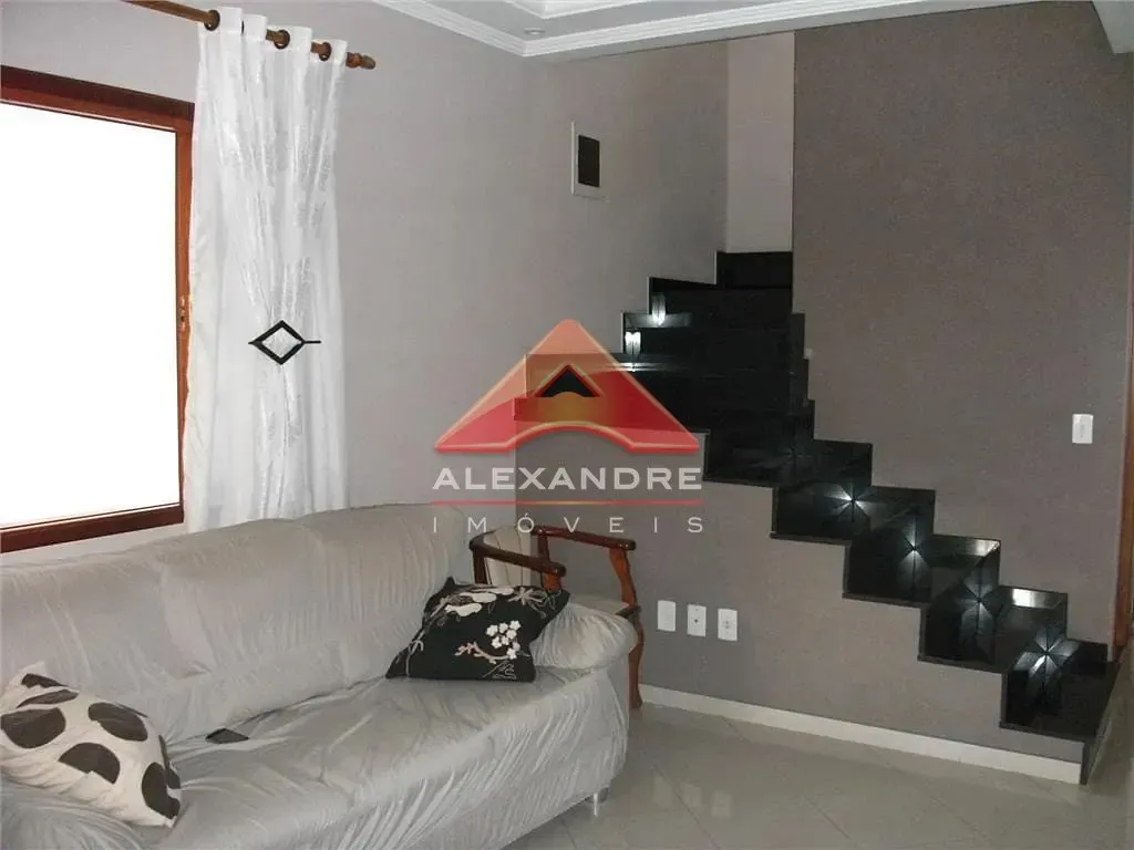 Casa, 3 quartos, 143 m² - Foto 1