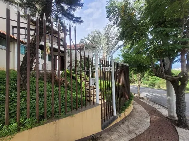 Casa com 643m² 5 quartos e 4 banheiros, à venda ou para alugar, no bairro Jardim Eltonville em Sorocaba