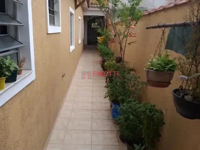 Casa 3 quartos e 2 banheiros, à venda, no bairro Jardim Hollywood em São Bernardo do Campo