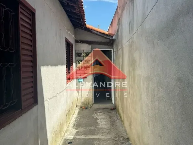 Casa com 143m² 2 quartos e 1 banheiro, à venda, no bairro Vila Tesouro em São José Dos Campos