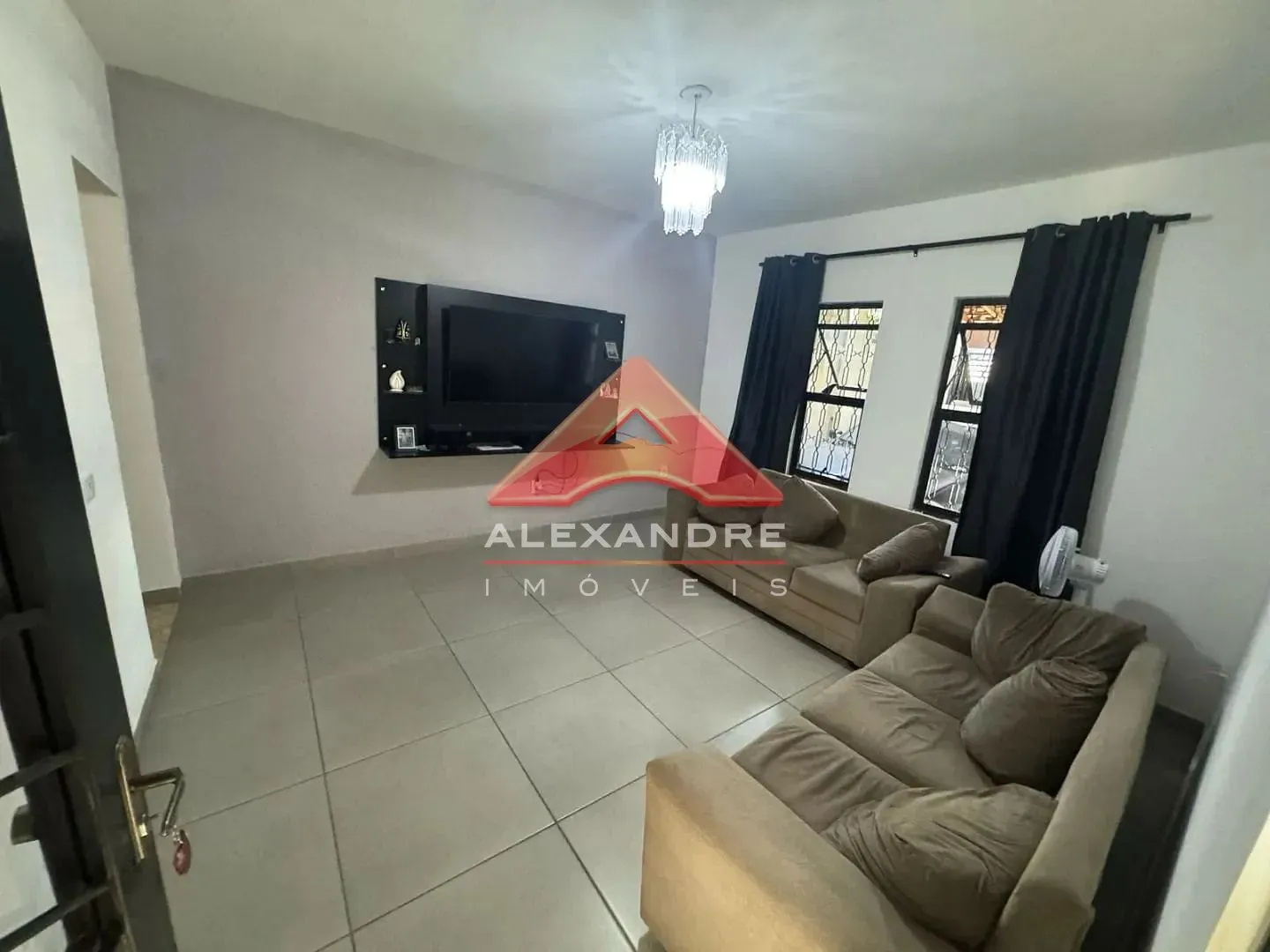 Casa, 2 quartos, 143 m² - Foto 1