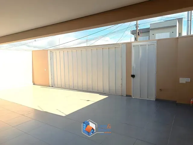 Casa com 250m² 3 quartos e 3 banheiros, à venda, no bairro Residencial Califórnia Garden em São Sebastião do Paraíso
