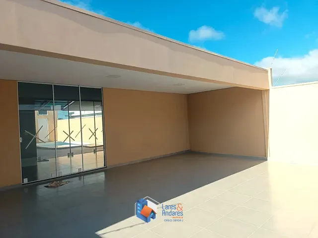 Casa com 250m² 3 quartos e 3 banheiros, à venda, no bairro Residencial Califórnia Garden em São Sebastião do Paraíso