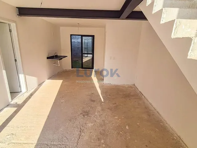 Casa 2 quartos e 3 banheiros, à venda, no bairro Vila Capuava em Valinhos