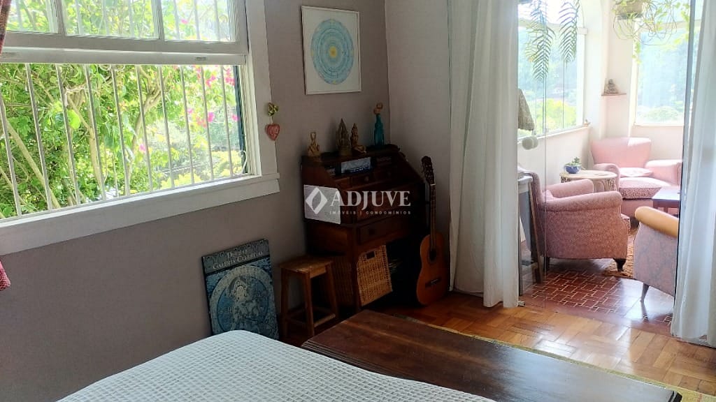 Casa à venda com 4 quartos, 132m² - Foto 12