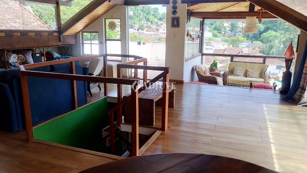 Casa à venda com 4 quartos, 132m² - Foto 14