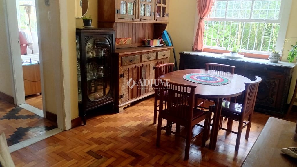 Casa à venda com 4 quartos, 132m² - Foto 5