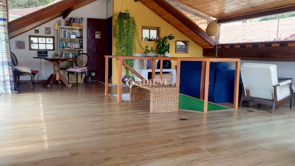 Casa à venda com 4 quartos, 132m² - Foto 18