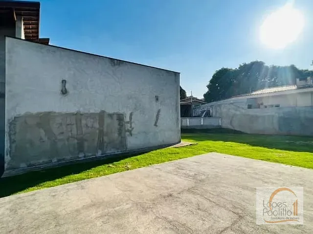 Casa com 1243m² 4 quartos e 8 banheiros, à venda, no bairro Jardim Siriema em Atibaia